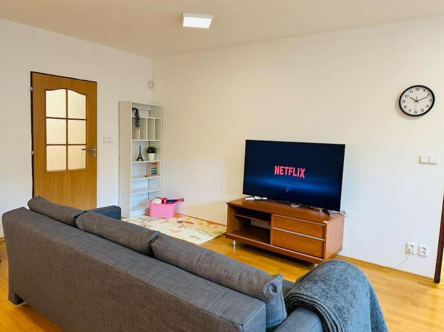 Family-Friendly Prague 5 Stay المظهر الخارجي الصورة