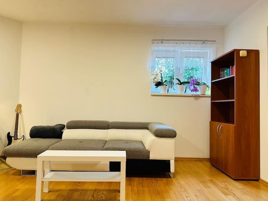 Family-Friendly Prague 5 Stay المظهر الخارجي الصورة